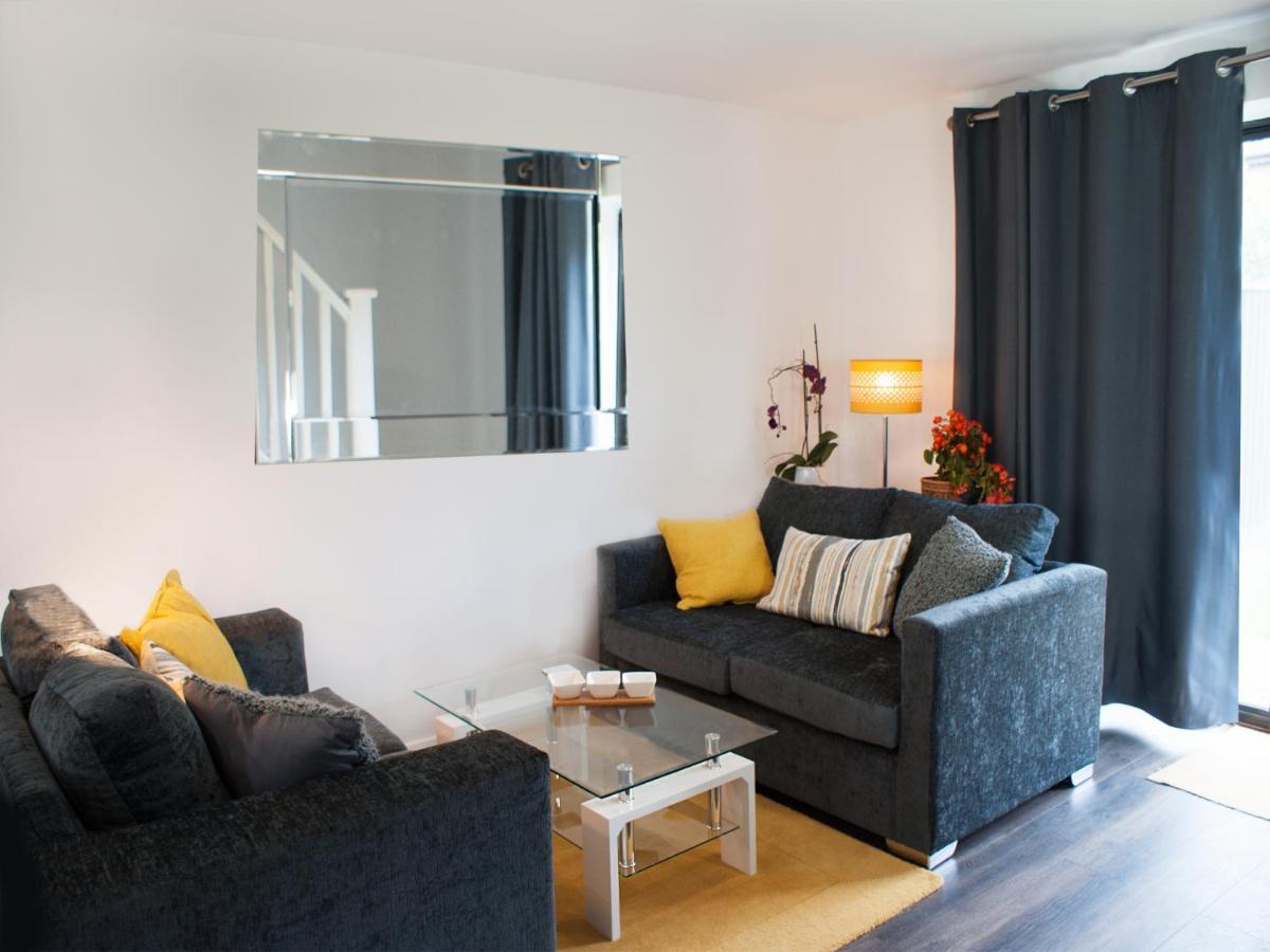 East Midland House Free Private Parking Fast Wifi Smart Tv With Garden Villa Kettering Ngoại thất bức ảnh
